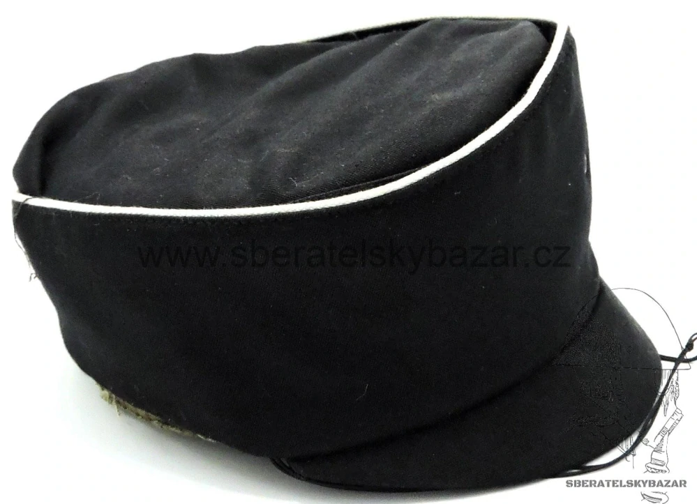 Dámská čepice městská policie 90. léta 